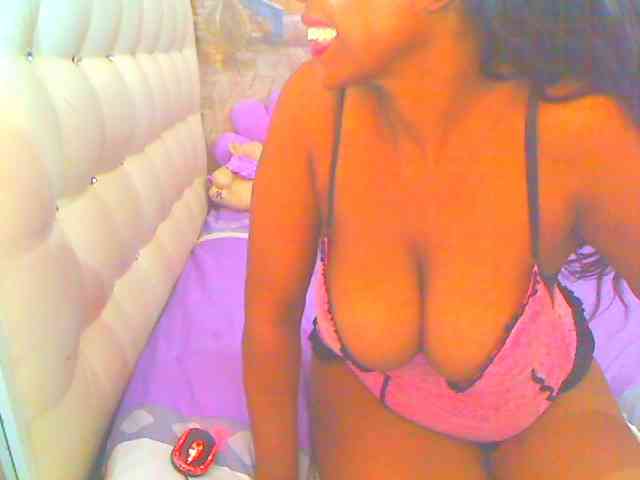 HOTLILLIE webcam