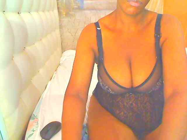 HOTLILLIE webcam