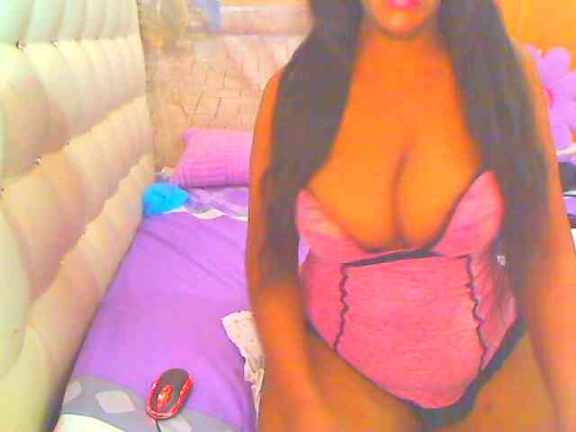 HOTLILLIE webcam