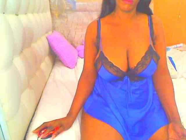 HOTLILLIE webcam