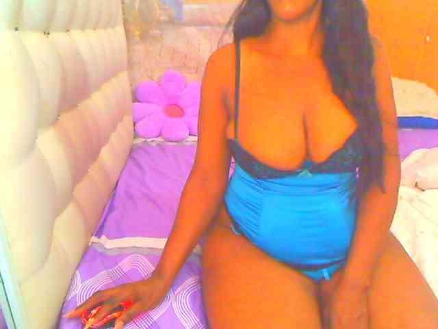 HOTLILLIE webcam