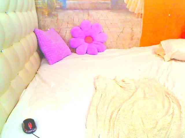 HOTLILLIE webcam