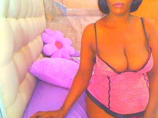HOTLILLIE webcam