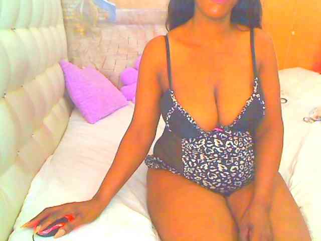 HOTLILLIE webcam