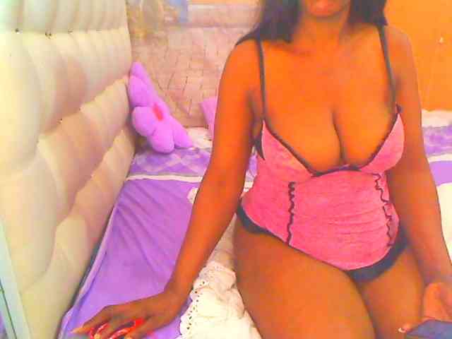 HOTLILLIE webcam