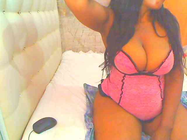 HOTLILLIE webcam