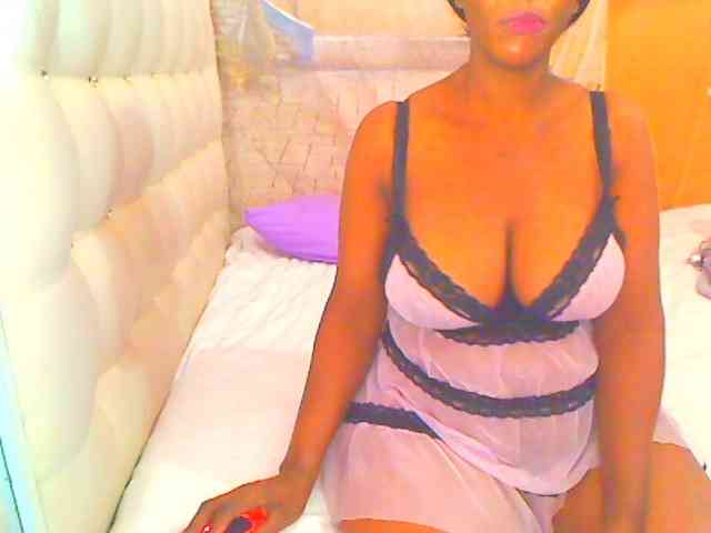 HOTLILLIE webcam