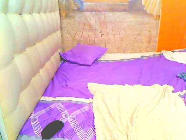 HOTLILLIE webcam