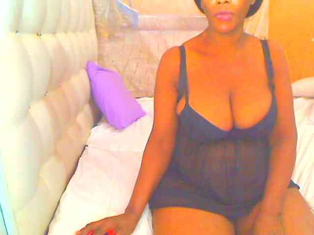 HOTLILLIE webcam