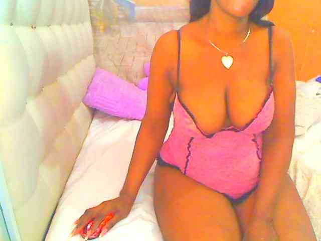 HOTLILLIE webcam