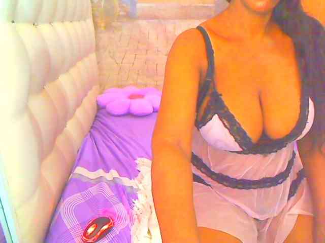 HOTLILLIE webcam