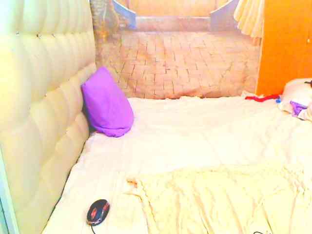 HOTLILLIE webcam