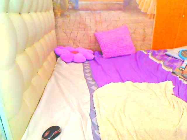 HOTLILLIE webcam