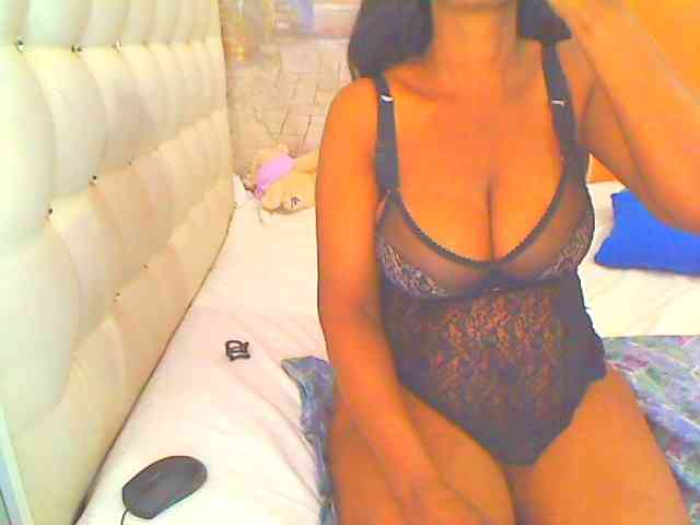 HOTLILLIE webcam