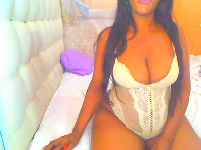 HOTLILLIE webcam