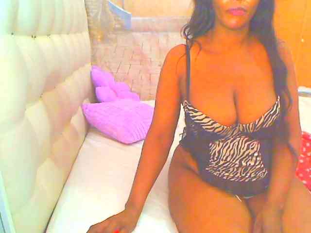 HOTLILLIE webcam