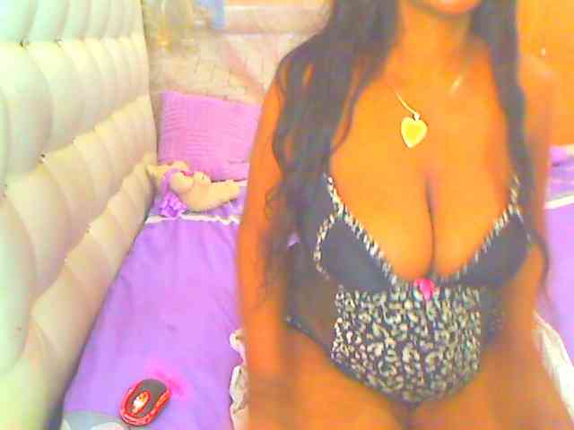 HOTLILLIE webcam
