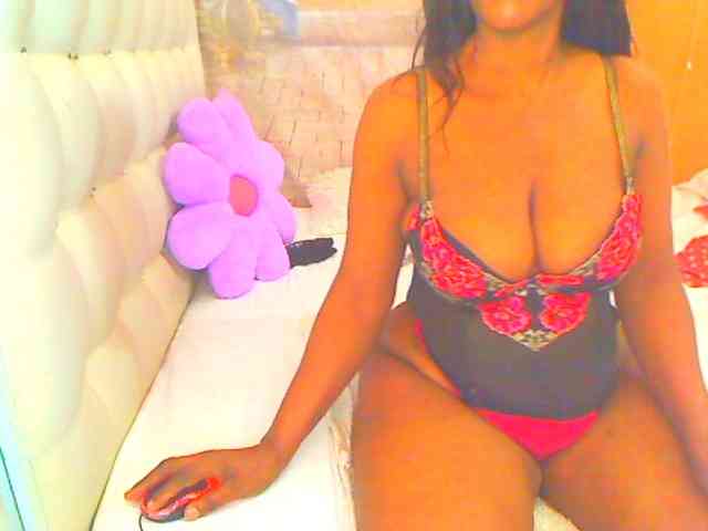 HOTLILLIE webcam