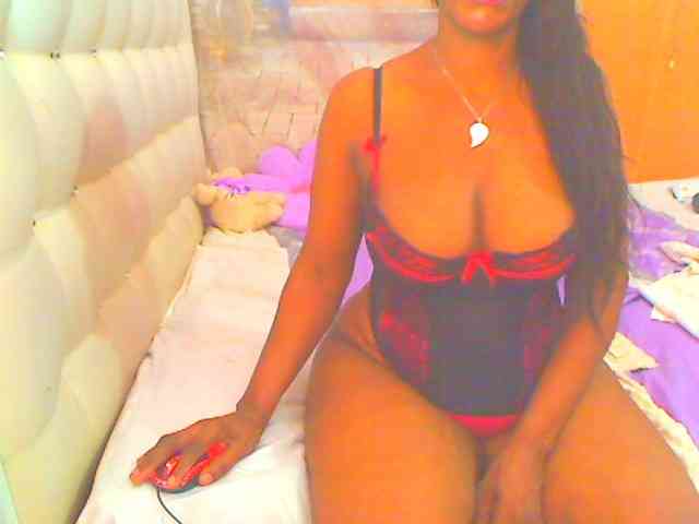 HOTLILLIE webcam