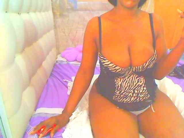 HOTLILLIE webcam