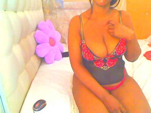 HOTLILLIE webcam