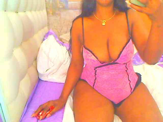 HOTLILLIE webcam