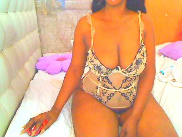 HOTLILLIE webcam