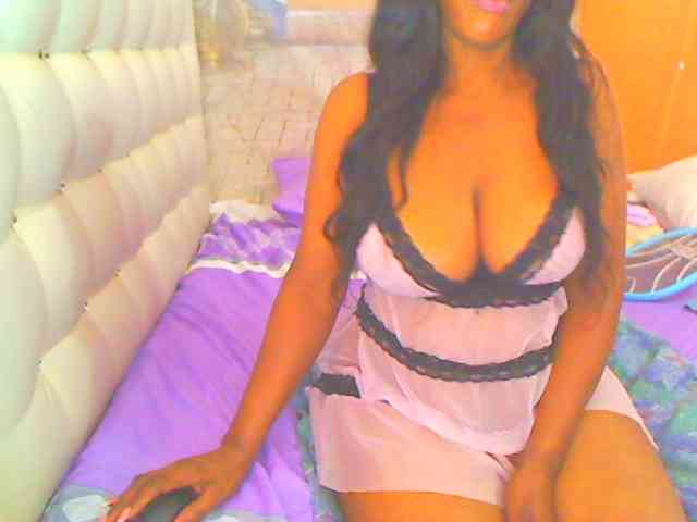 HOTLILLIE webcam