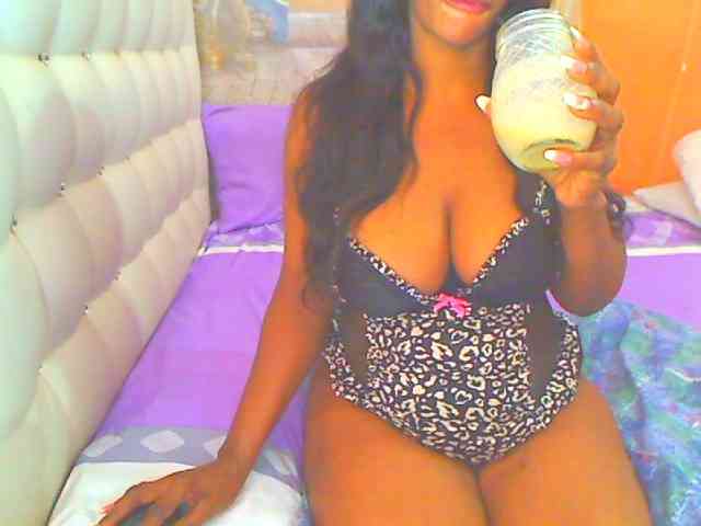 HOTLILLIE webcam