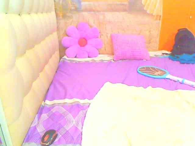 HOTLILLIE Live Webcam on BongaCams