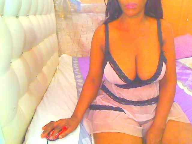 HOTLILLIE webcam