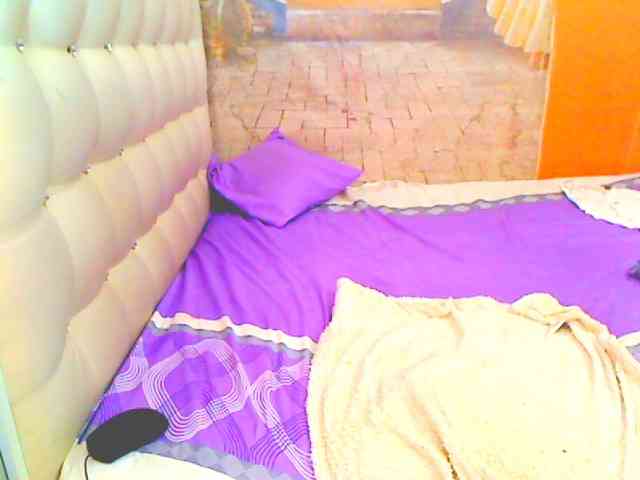 HOTLILLIE webcam