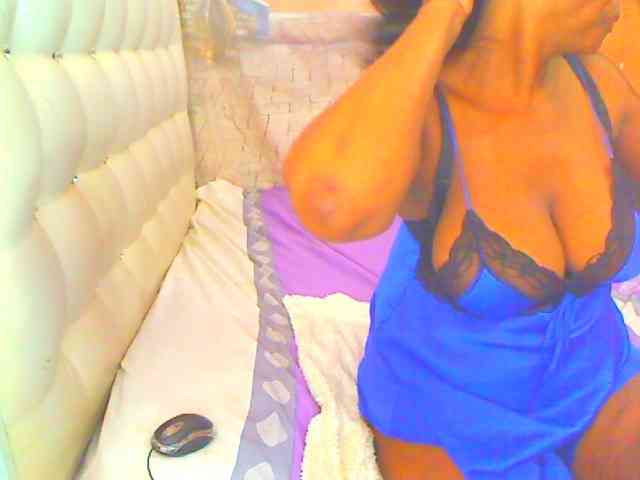 HOTLILLIE webcam