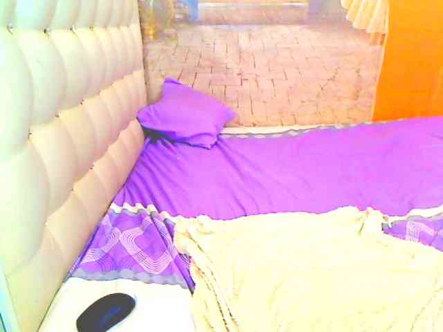 HOTLILLIE webcam