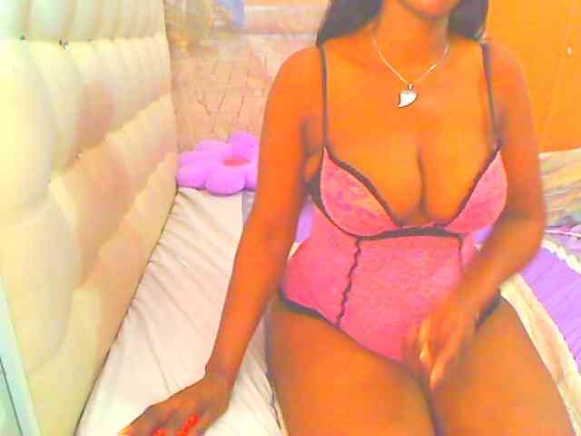HOTLILLIE webcam