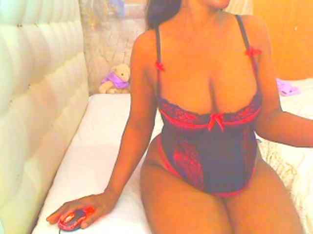 HOTLILLIE webcam