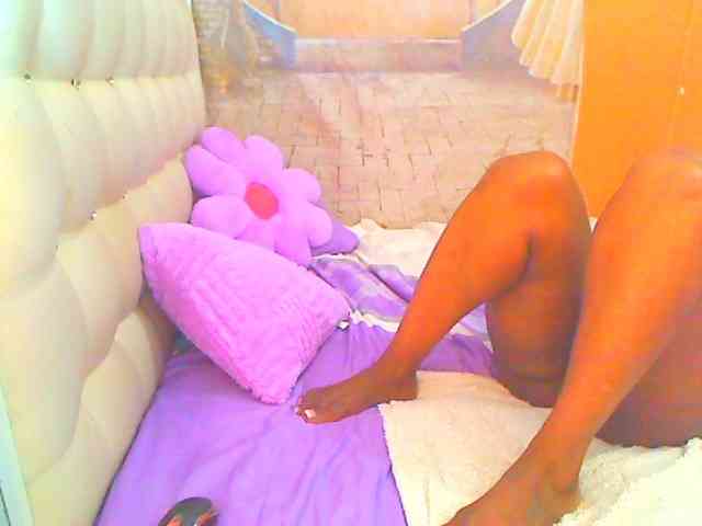 HOTLILLIE - Girl 