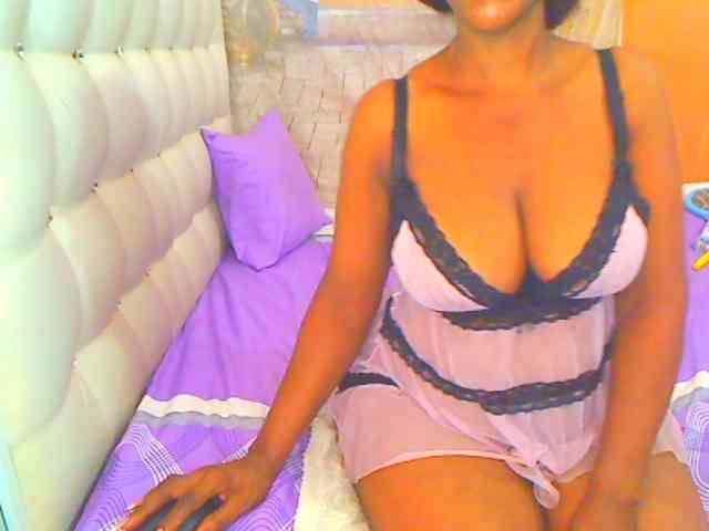 HOTLILLIE webcam