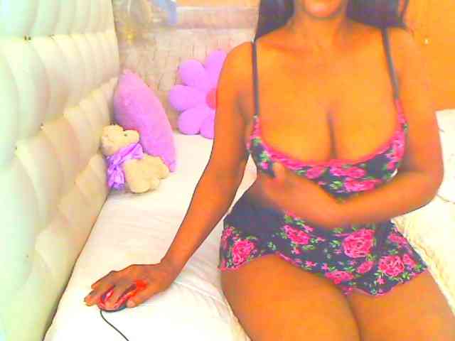 HOTLILLIE webcam