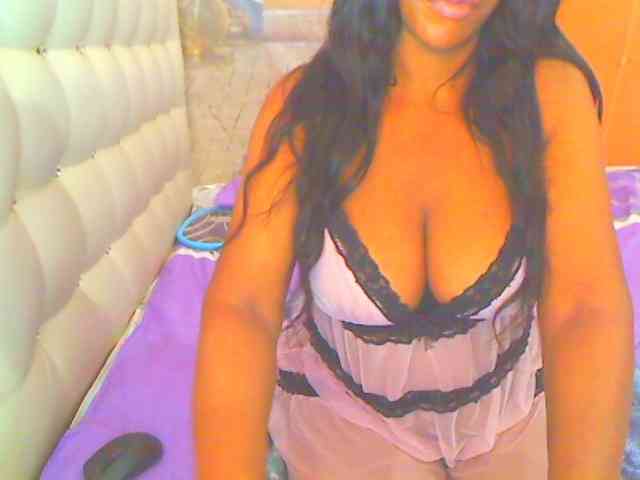 HOTLILLIE webcam