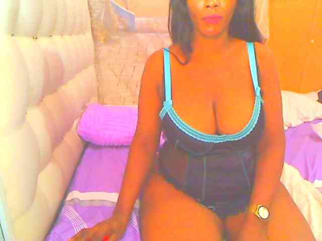 HOTLILLIE webcam