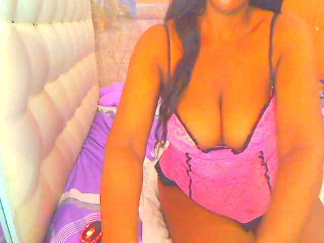 HOTLILLIE webcam