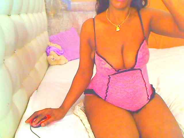 HOTLILLIE webcam