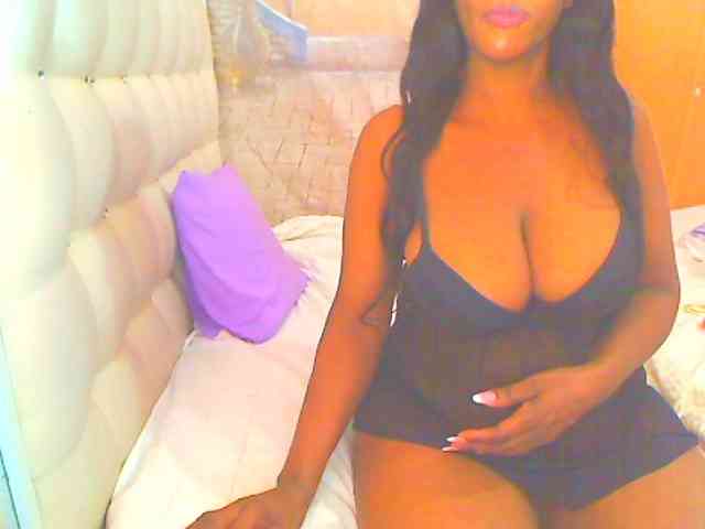 HOTLILLIE webcam