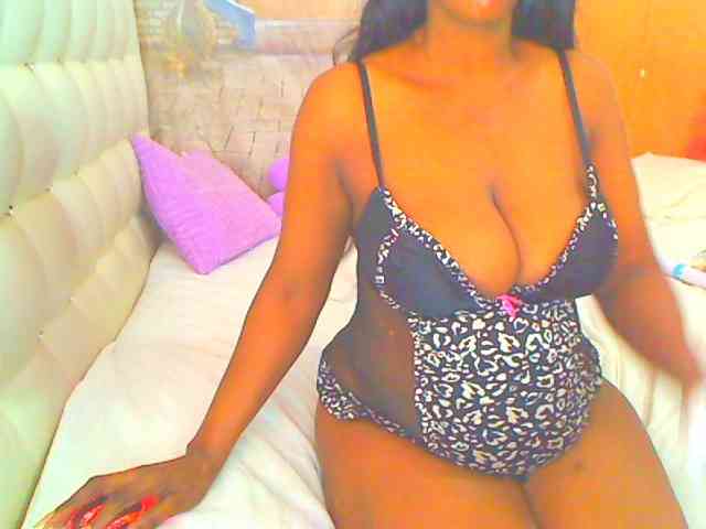 HOTLILLIE webcam