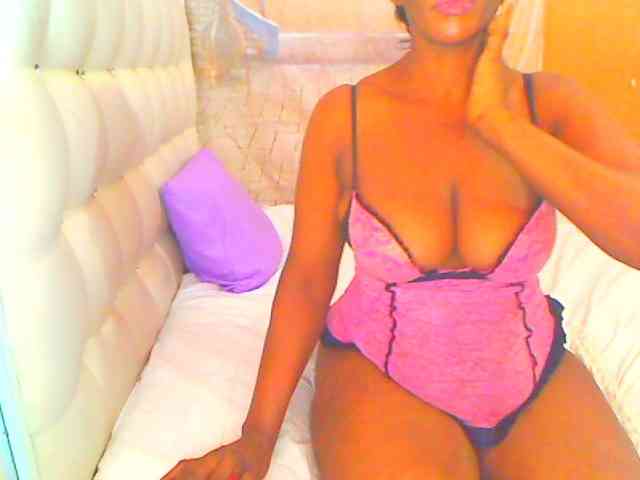 HOTLILLIE webcam