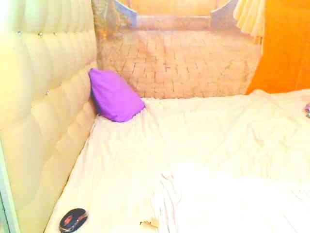 HOTLILLIE webcam