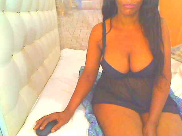 HOTLILLIE webcam