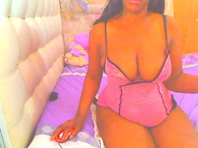 HOTLILLIE webcam