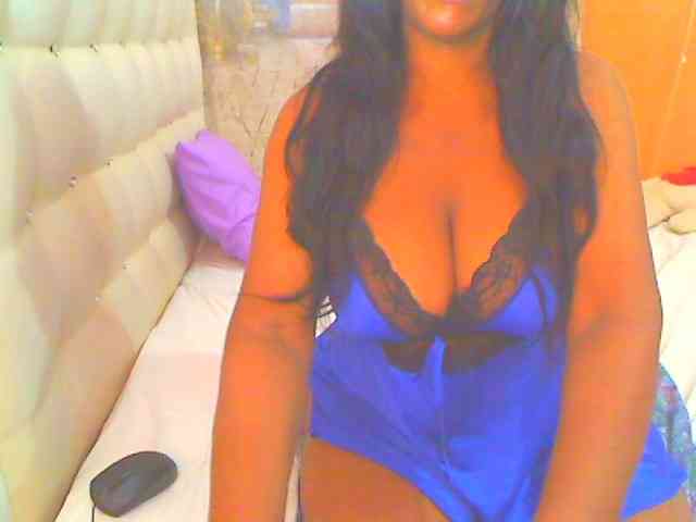 HOTLILLIE webcam